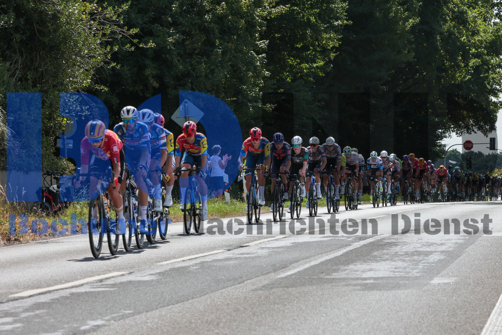 SES_DEUTOU20250821-10 | bond - Realisiert mit Pictrs.com