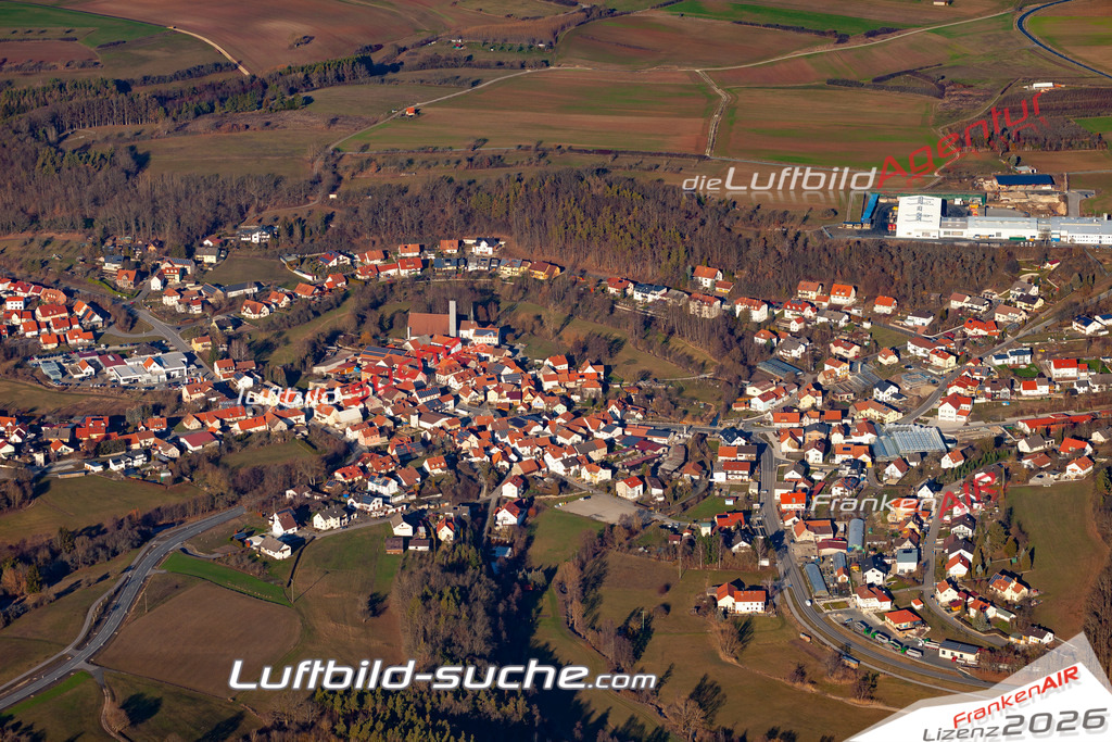 aktuelles Luftbild von Kirchaich  Oberaurach - Luftaufnahme wurde 2019 von https://frankenair.de mittels Flugzeug (keine Drohne) erstellt.