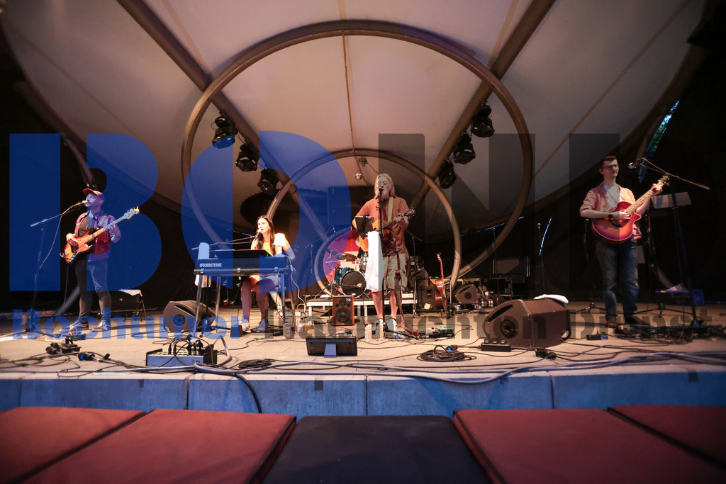 SES_BTFEUE20250704-5 | bond - Realisiert mit Pictrs.com