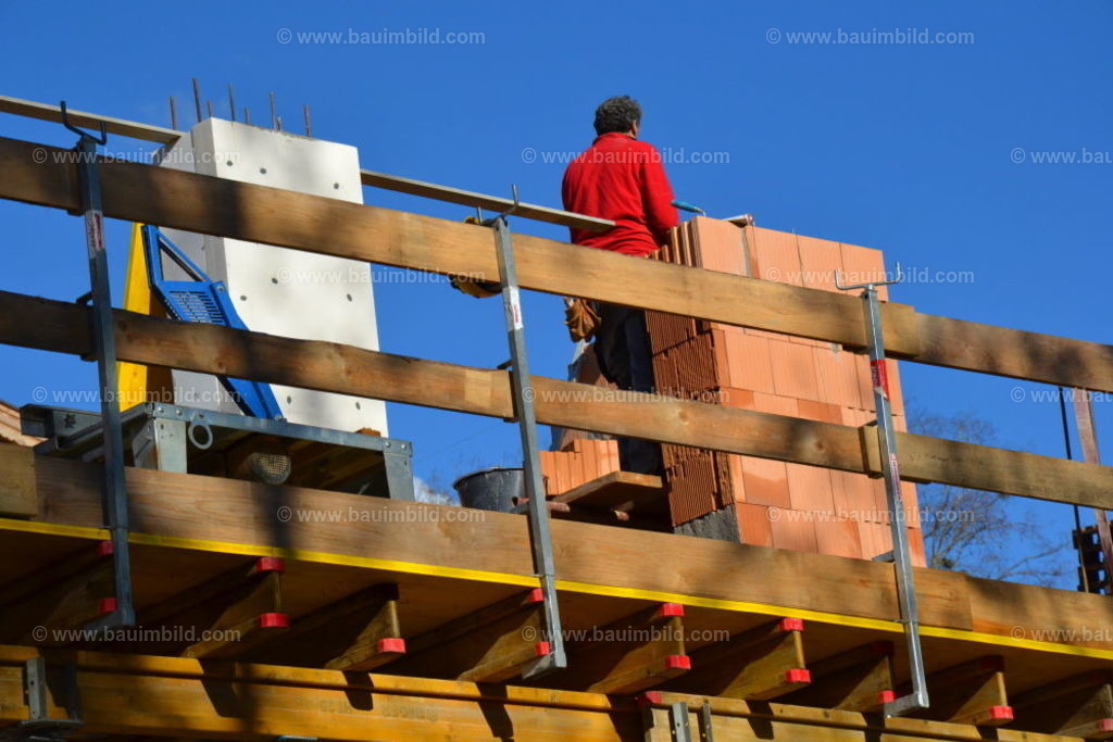 bib-lg07-mauerarbeiten-0137 | Nach LV-Leistungsgruppen sortierte Detailfotos über den Bau eines Hauses. Alle Hausbau-Bilder direkt vom Urheber und Autor der Website Haus-Selber-Bauen.com