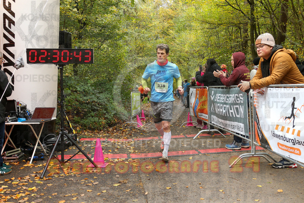 251026_1232_EX1_0611 | Sportfotografie im Rhein-Sieg Kreis, Köln, Bonn, NRW, Rheinland Pfalz, Hessen, etc. Unser Tätigkeitsfeld umfasst den Laufsport vom Volkslauf über den Marathon, Duathlon, Triathon bis zum Ultralauf wie Kölnpfad Ultra oder Schindertrail.