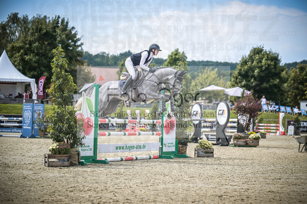 DOS_5148 | Entdecke hochwertige Reitturnierfotos von Foto Oger. Professionell, emotional und authentisch – jetzt Lieblingsmomente im Shop bestellen.Deutschlandweite Turnierfotografie. - Realisiert mit Pictrs.com