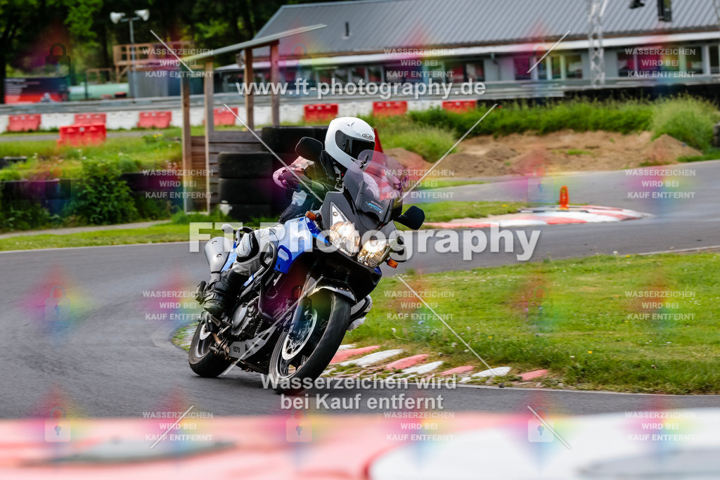 MotoTeamVBK-20083 | Hier findet Ihr Bilder von Touristenfahrten auf der Nürburgring Nordschleife oder von anderen Veranstaltungen die ich besucht habe. Viel Spass beim Durch Schauen 