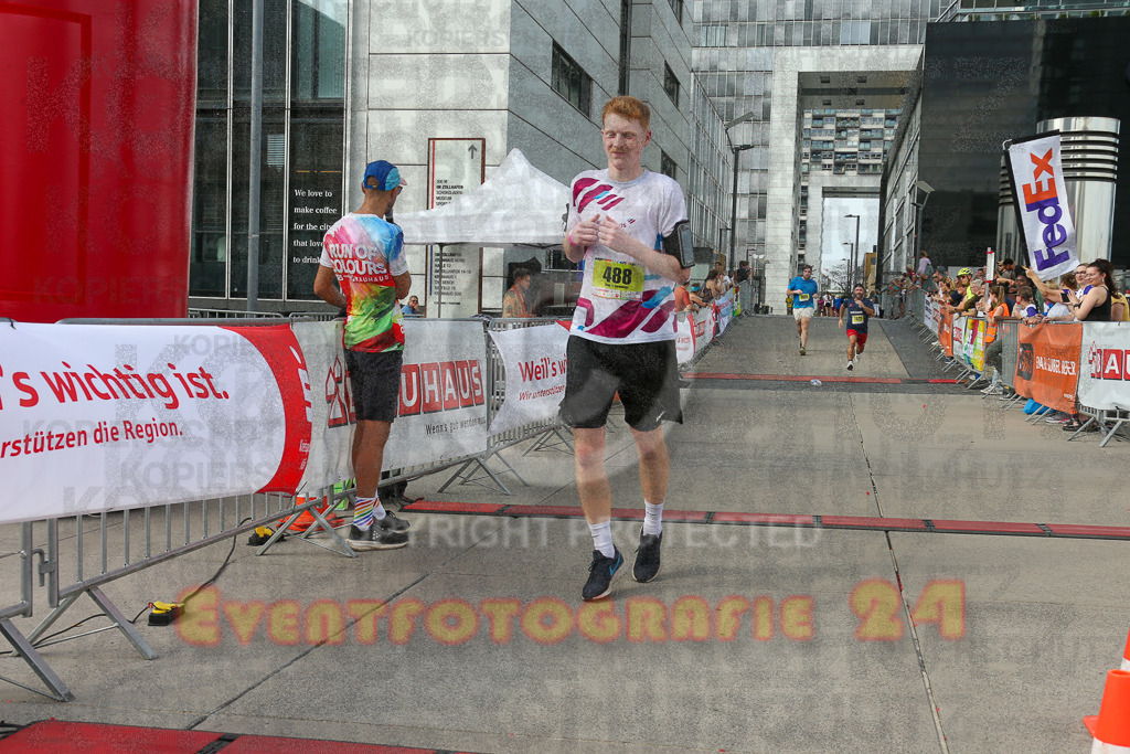 250920_1531_EX1_9782 | Sportfotografie im Rhein-Sieg Kreis, Köln, Bonn, NRW, Rheinland Pfalz, Hessen, etc. Unser Tätigkeitsfeld umfasst den Laufsport vom Volkslauf über den Marathon, Duathlon, Triathon bis zum Ultralauf wie Kölnpfad Ultra oder Schindertrail.