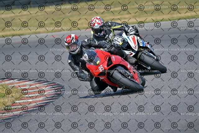 25bt04-1802 | markuskiefer.com - Realisiert mit Pictrs.com