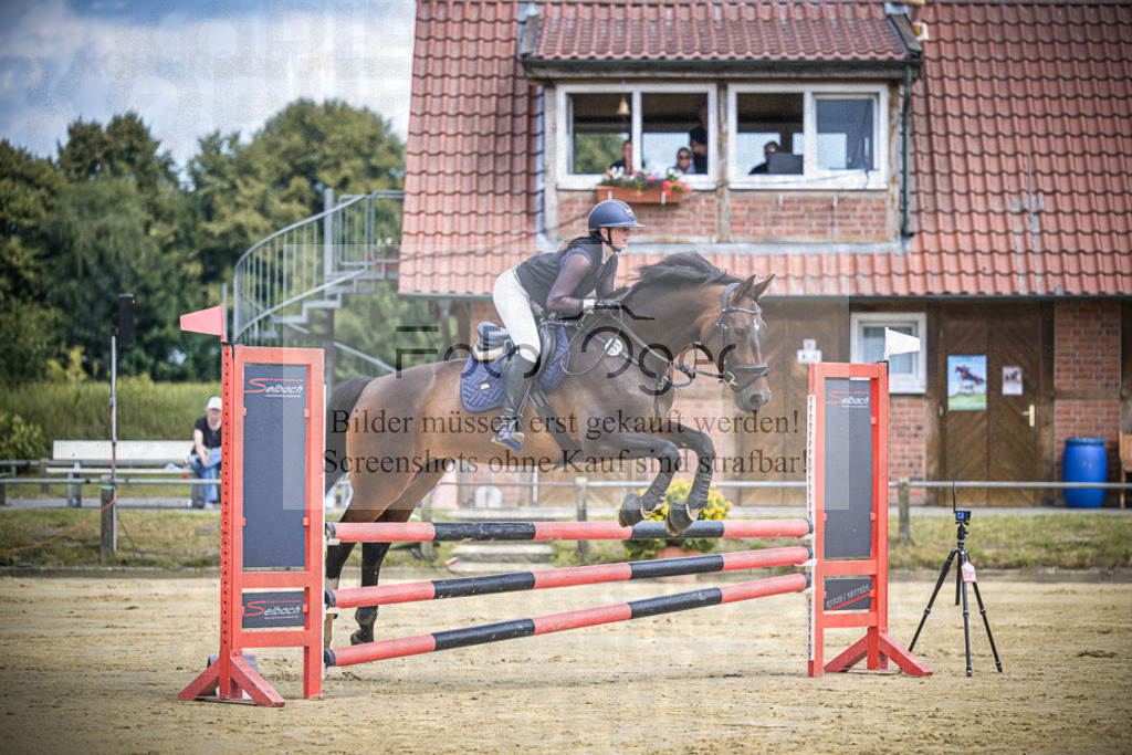 DOS_5635 | Entdecke hochwertige Reitturnierfotos von Foto Oger. Professionell, emotional und authentisch – jetzt Lieblingsmomente im Shop bestellen.Deutschlandweite Turnierfotografie. - Realisiert mit Pictrs.com