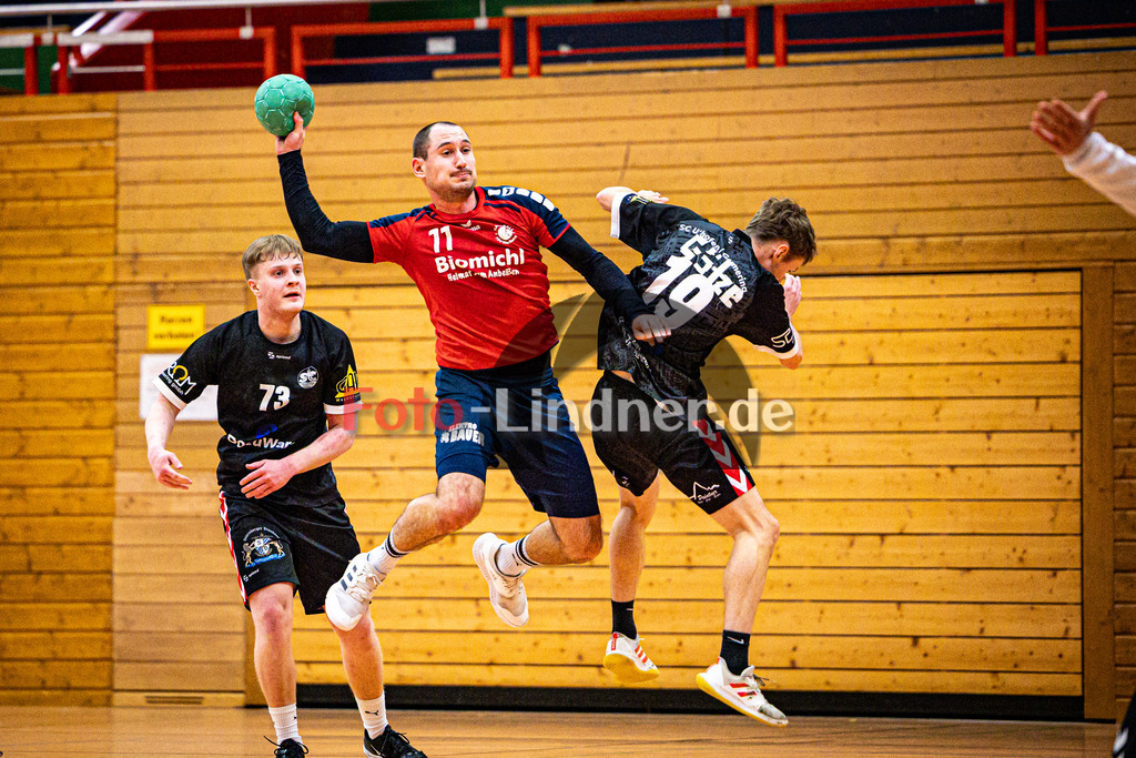 TSV Weiheim gegen SC U´hofen-Germering II | Bezirksliga Handball Herren 2024/25, TSV Weiheim gegen SC U´hofen-Germering II, 20250118,Moritz KRAUSE (TSV Weilheim 11) in Aktion,2025-01-18 in Weilheim (Jahnhalle)Moritz KRAUSE (TSV Weilheim 11)Copyright: WolfgangxLindner