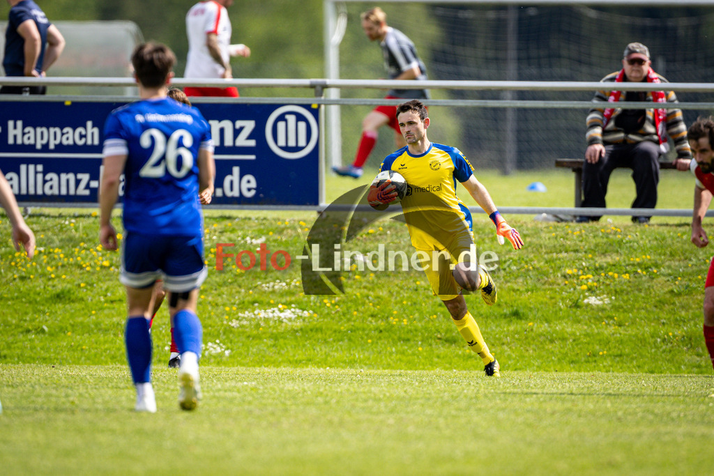 SV Raisting gegen SV Untermenzing | Fußball Herren Bezirksliga Oberbayern 2025/26 29. Spieltag, SV Raisting gegen SV Untermenzing, 20260510,Urban SCHAIDHAUF (SV Raisting Torwart 1) am Ball,2026-05-10 in 82399 Raisting (Raiffeisen Arena Raisting, Wielenbacher Str. 52), Urban SCHAIDHAUF (SV Raisting Torwart 1)Copyright: WolfgangxLindner www.foto-lindner.de