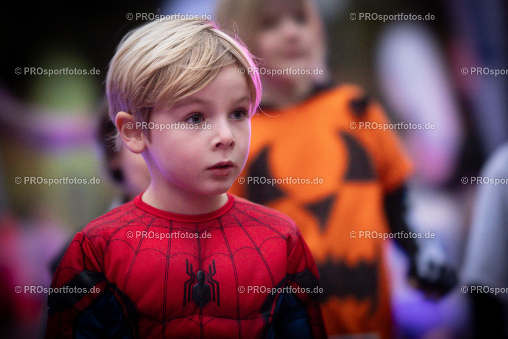 Halloween Run 2025 in Koeln, 31.10.2025 | Impressionen vom Halloween Run 2025 am 31.10.2025 in Koeln (Forstbotanischer Garten Rodenkirchen). Foto: Axel Kohring/Beautiful Sports