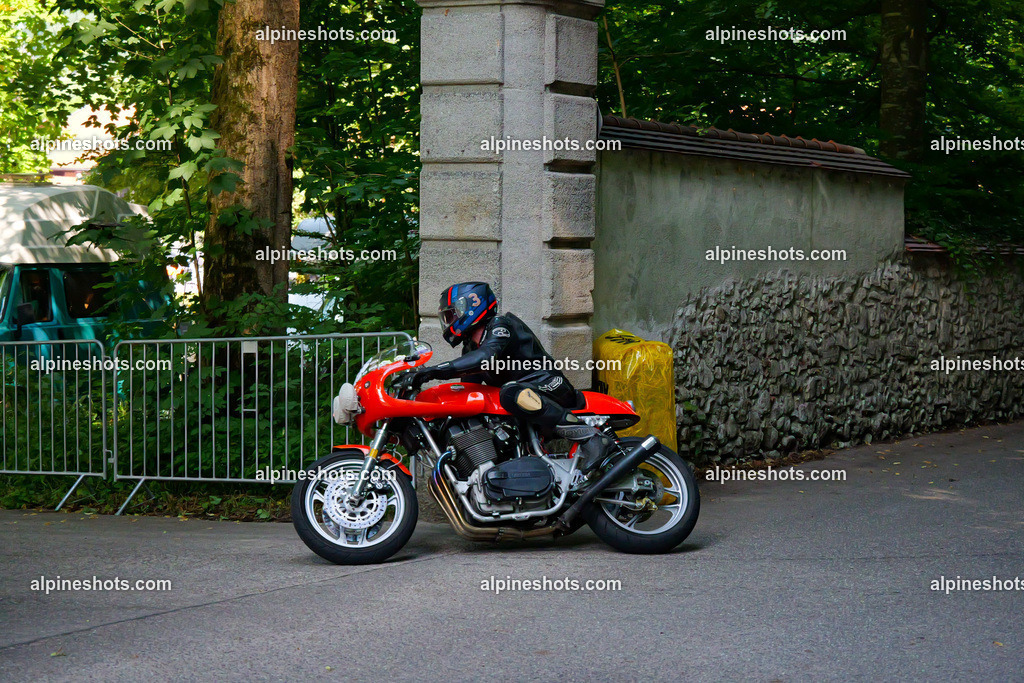 P1015157 | Erleben Sie atemberaubende, hochqualitative Fotos Ihrer Fahrt entlang der malerischen Alpenstraßen. Besuchen Sie alpineshots.com, um professionelle Aufnahmen Ihrer unvergesslichen Reise zu finden und zu kaufen - Realisiert mit Pictrs.com