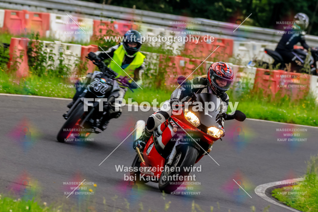 VBK-6873 | Hier findet Ihr Bilder von Touristenfahrten auf der Nürburgring Nordschleife oder von anderen Veranstaltungen die ich besucht habe. Viel Spass beim Durch Schauen 