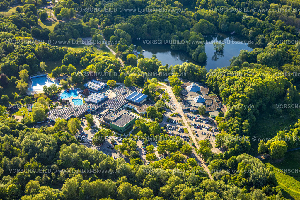 Dortmund250502584 | Luftbild, Revierpark Wischlingen Freizeitpark, Parkplätze, Huckarde, Dortmund, Ruhrgebiet, Nordrhein-Westfalen, Deutschland