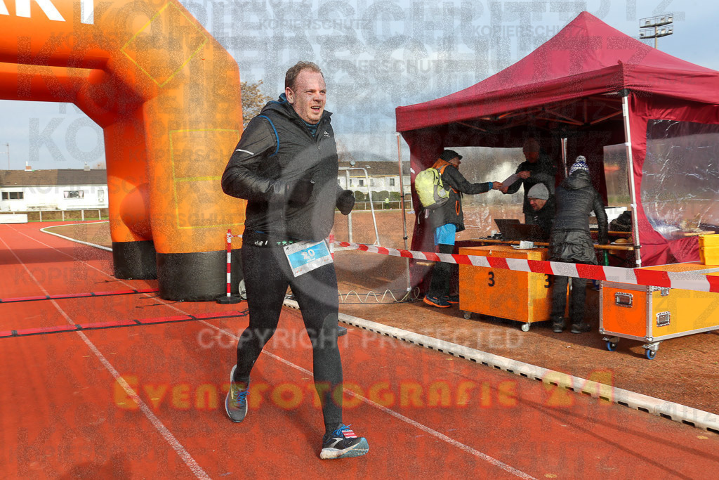 230129_1135_EX1_5179 | Sportfotografie im Rhein-Sieg Kreis, Köln, Bonn, NRW, Rheinland Pfalz, Hessen, etc. Unser Tätigkeitsfeld umfasst den Laufsport vom Volkslauf über den Marathon, Duathlon, Triathon bis zum Ultralauf wie Kölnpfad Ultra oder Schindertrail.