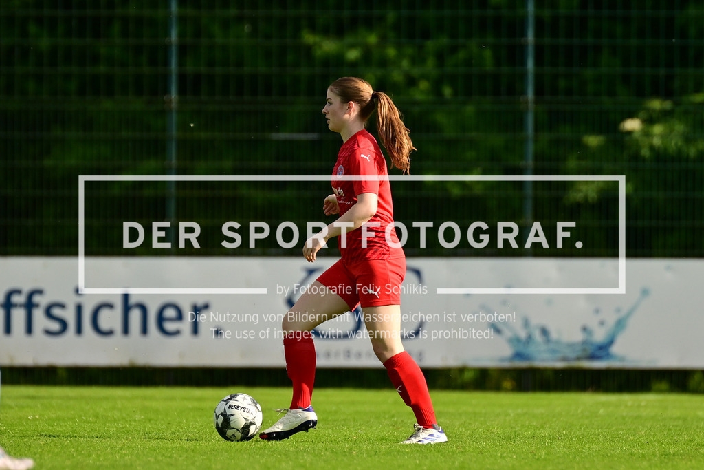 Fußball I Frauen I Saison 2024-2025 I Landesliga I 26. Spieltag I SV Ahlerstedt-Ottendorf II - VSV Hedendorf-Neukloster I 047356 | Der Sportfotograf. - Realisiert mit Pictrs.com