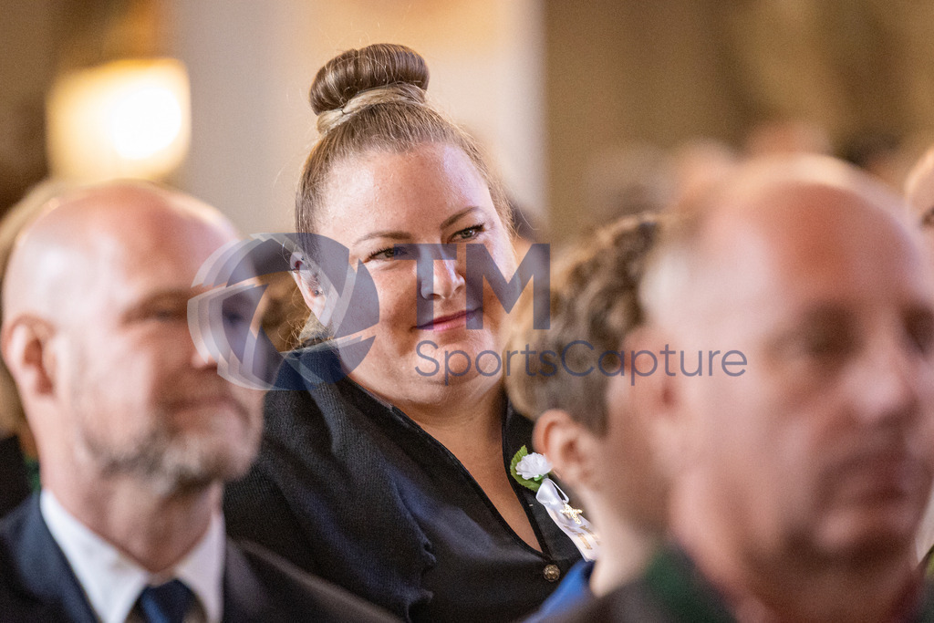 RR5M4693 | Firmung Klagenfurt-Dom 19.05.2024 8 Uhr