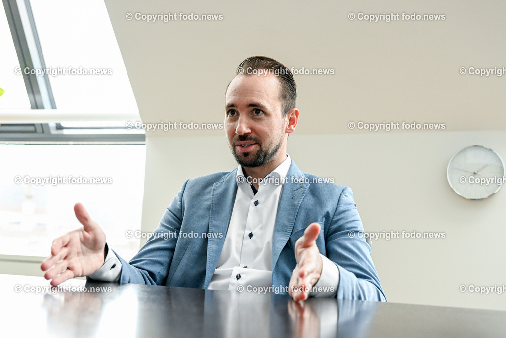 Markus Auer (Vorstandsdirektor VKB Bank)_ 03.04.2023-24 | 03.04.2023, VKB Bank, AUT, Linz, im Bild Markus Auer (Vorstandsdirektor VKB Bank)