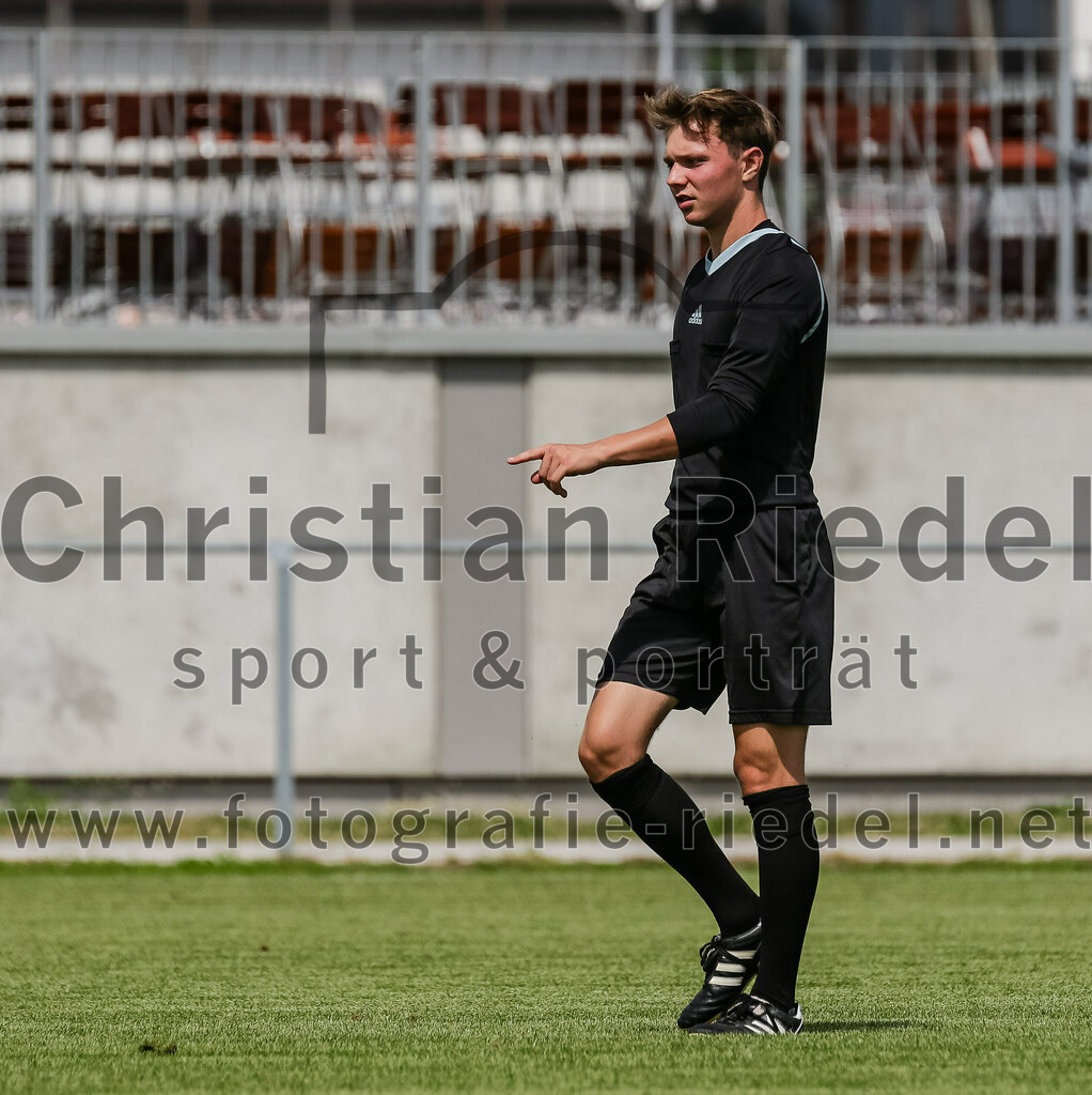 2023-07-08_078_FC_Finsing_gegen_SG_Markt_Schwaben | Finsing, Deutschland, 08.07.2023:
Fußball, Kreisliga 2023 / 2024, Testspiel, FC Finsing gegen SG Markt Schwaben, Endergebnis: 7:0

Schiedsrichter Moritz Martin

Foto: Christian Riedel / fotografie-riedel.net