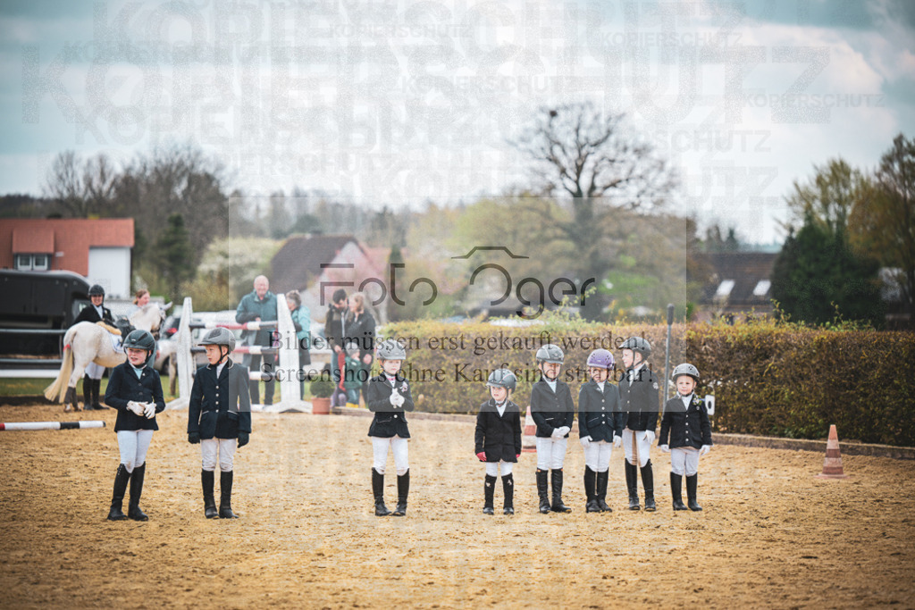DOS_8902 | Entdecke hochwertige Reitturnierfotos von Foto Oger. Professionell, emotional und authentisch – jetzt Lieblingsmomente im Shop bestellen.Deutschlandweite Turnierfotografie. - Realisiert mit Pictrs.com
