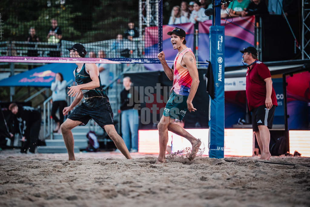 Beachvolleyball | Männer | Deutsche Meisterschaften 2025 Timmendorfer Strand | 05.09.2025 | Niklas Held jubelt