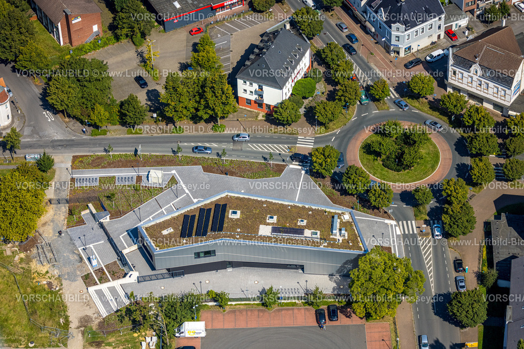 Gladbeck240805934 | Luftbild, neues Integrationshaus / Gesundheitshaus mif Cafe am Quartiersplatz im SportPark Mottbruch, SuS Schwarz Blau Gladbeck, Brauck, Gladbeck, Ruhrgebiet, Nordrhein-Westfalen, Deutschland