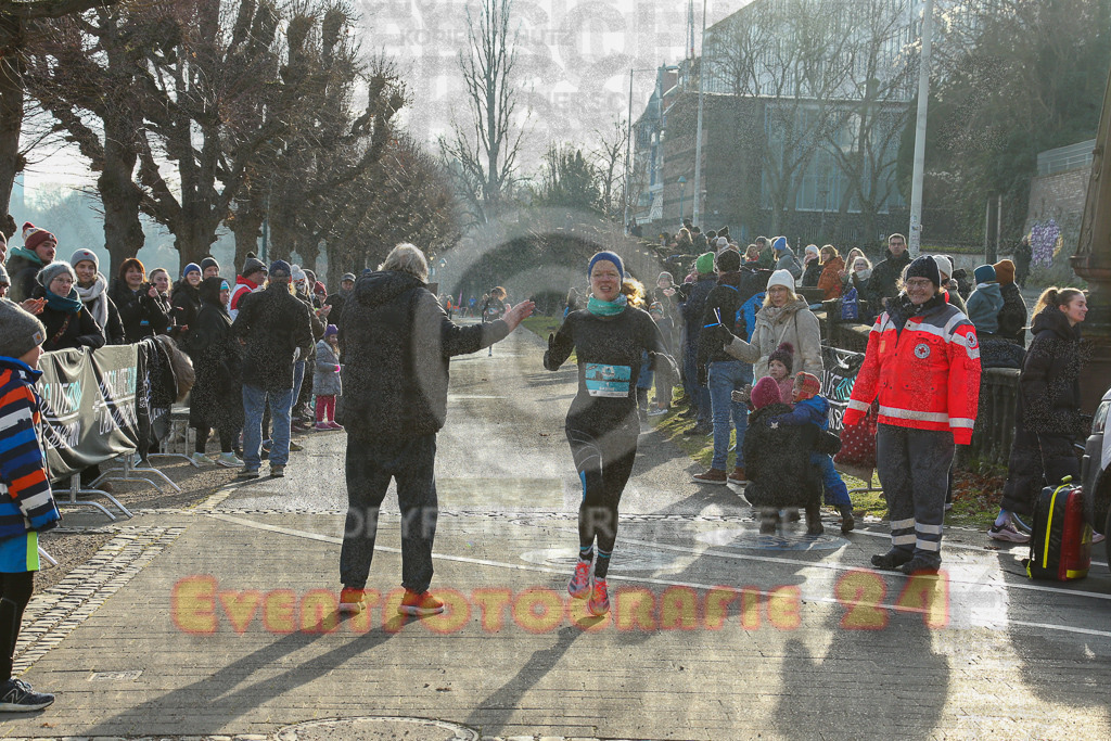 241231_1149_EX1_2597 | Sportfotografie im Rhein-Sieg Kreis, Köln, Bonn, NRW, Rheinland Pfalz, Hessen, etc. Unser Tätigkeitsfeld umfasst den Laufsport vom Volkslauf über den Marathon, Duathlon, Triathon bis zum Ultralauf wie Kölnpfad Ultra oder Schindertrail.