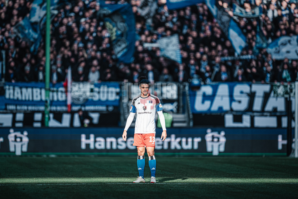 Fußball | Männer | Saison 2023/2024 | 2. Fußball-Bundesliga | 19. Spieltag | Hamburger SV vs. Karlsruher SC | 28.01.2024 | Guilherme Ramos (#13, HSV)