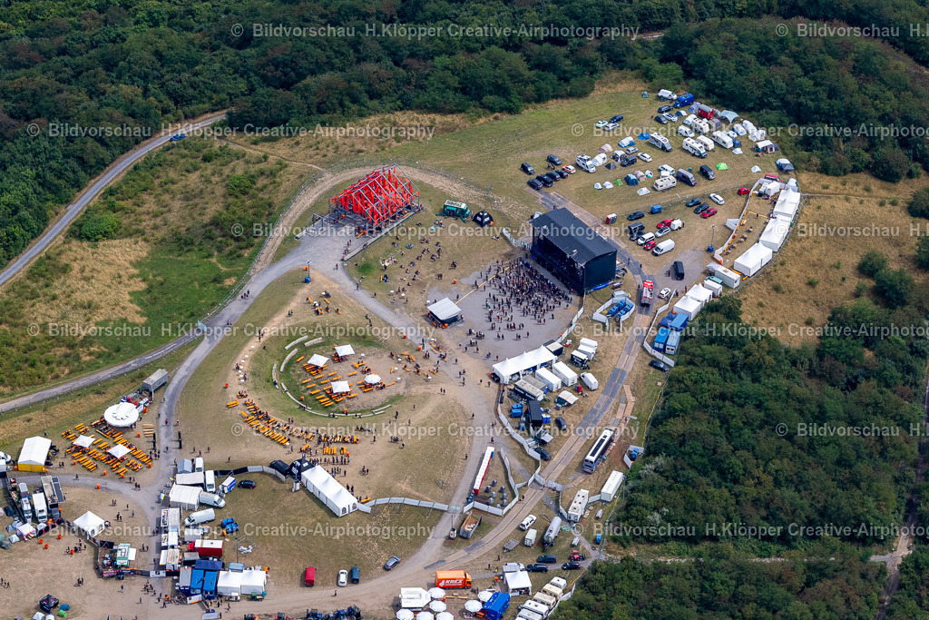 Lufbilder Neukirchen-Vlyn-5679 | Musik- Konzert " Dong Open Air " auf der Freilichtbühne in Neukirchen-Vluyn im Bundesland Nordrhein-Westfalen, Deutschland - Realisiert mit Pictrs.com