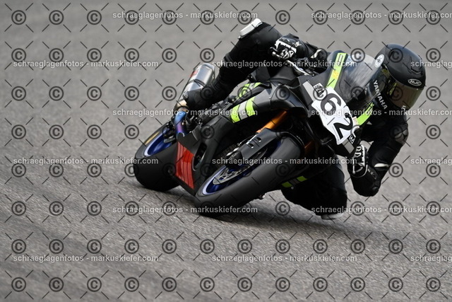 25bt02-1097 | markuskiefer.com - Realisiert mit Pictrs.com