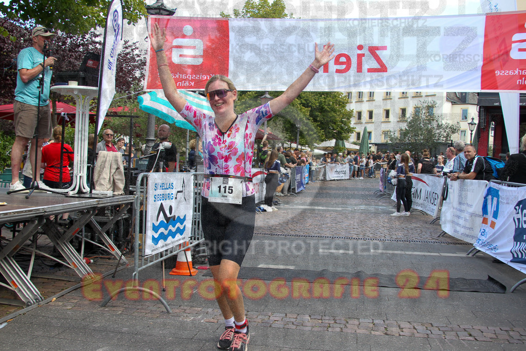 250824_1253_EV4_9621 | Sportfotografie im Rhein-Sieg Kreis, Köln, Bonn, NRW, Rheinland Pfalz, Hessen, etc. Unser Tätigkeitsfeld umfasst den Laufsport vom Volkslauf über den Marathon, Duathlon, Triathon bis zum Ultralauf wie Kölnpfad Ultra oder Schindertrail.