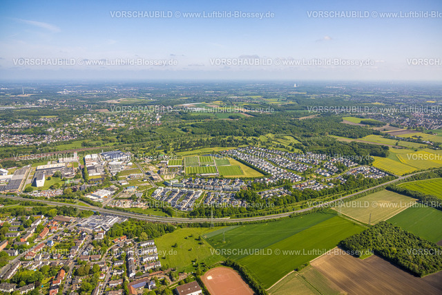 Dortmund230503532Hohenbuschei (1) | Luftbild, DSW 21 Dortmunder Stadtwerke, Wohngebiet Hohenbuschei, BVB 09 Borussia Dortmund Trainingszentrum, Adi-Preißler-Allee, Brackeler Feld, Brackel, Dortmund, Ruhrgebiet, Nordrhein-Westfalen, Deutschland