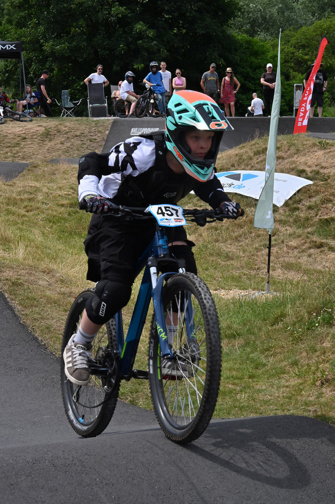 DSC_7208-cam-florian | German Pumptrack Series - Realisiert mit Pictrs.com
