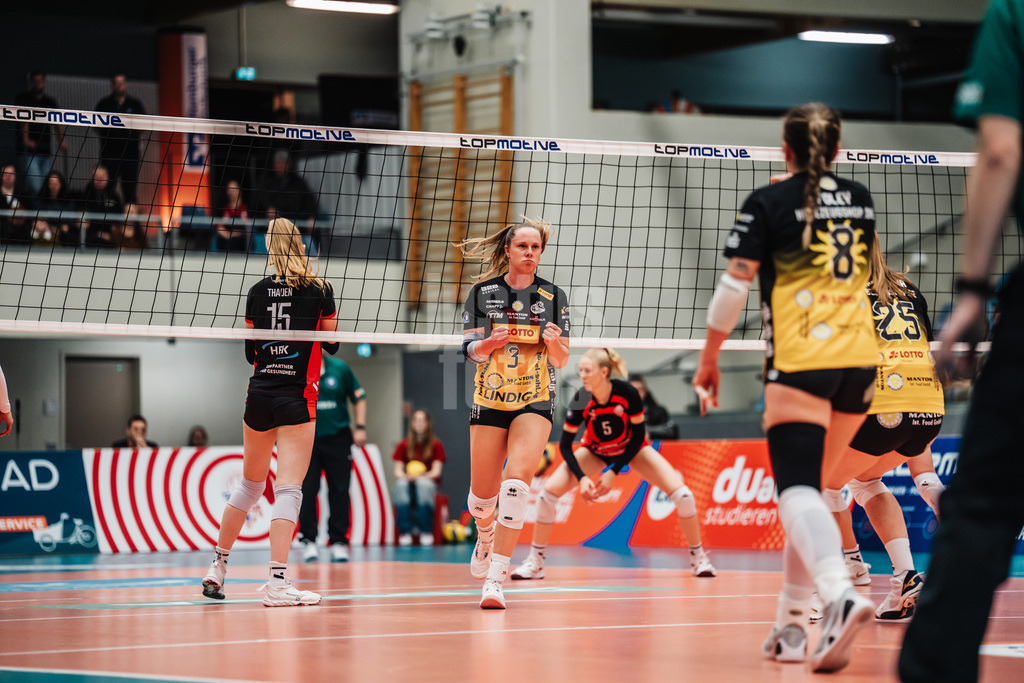 Volleyball | Frauen | Saison 2025/2026 | Volleyball Bundesliga | ETV Hamburger Volksbank Volleys vs. VfB Suhl LOTTO Thüringen | 07.03.2026 | Lara Nagels (#3, VfB Suhl LOTTO Thüringen) jubelt
