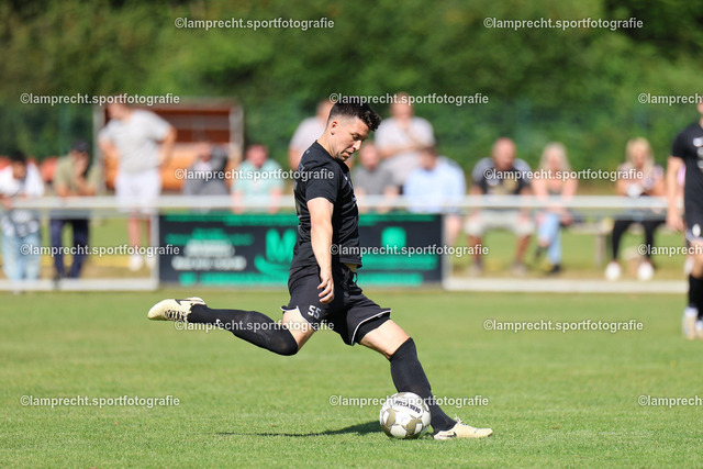 Fußball I Herren I Saison 2025-2026 I Verbandsliga Süd I 7. Spieltag I SV Schackendorf - SV Azadi Lübeck I 06.09.2025.023 | David Senghore (55, SV Azadi Lübeck) - Realisiert mit Pictrs.com