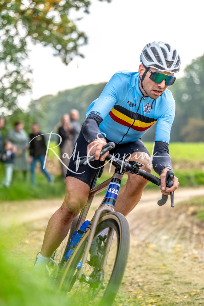 Ralf Eppink Photography 20251012_DSC03594 | Sportfotografie, Eventfotografie, Porträtfotografie, Radsport Fotograf, Triathlon Fotograf, Düsseldorf Fotograf, Köln Fotograf, Actionfotografie, Teamfotografie, Peoplefotografie, Business Portraits, Veranstaltungsfotografie, Reportagefotografie - Realisiert mit Pictrs.com