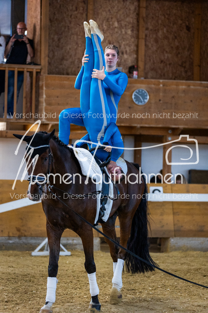 GS-NS-100 | MomenTaufnahmen Pferdesportfotos