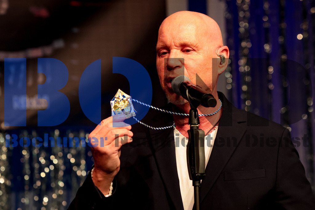 SES_GROBOKA20250208-90 | bond - Realisiert mit Pictrs.com