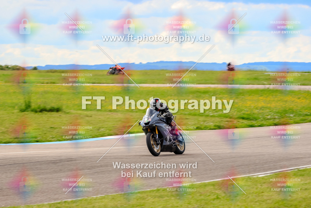 MotoTeam-1318 | Hier findet Ihr Bilder von Touristenfahrten auf der Nürburgring Nordschleife oder von anderen Veranstaltungen die ich besucht habe. Viel Spass beim Durch Schauen 