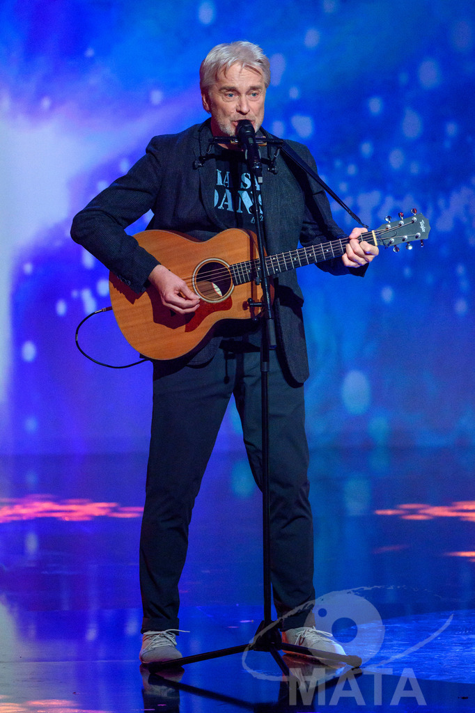 _DWA1416 | Werner Schmidbauer bei '30 Jahre Sternstunden-Gala 2023' in der Frankenhalle. Nürnberg, 15.12.2023 - Realisiert mit Pictrs.com