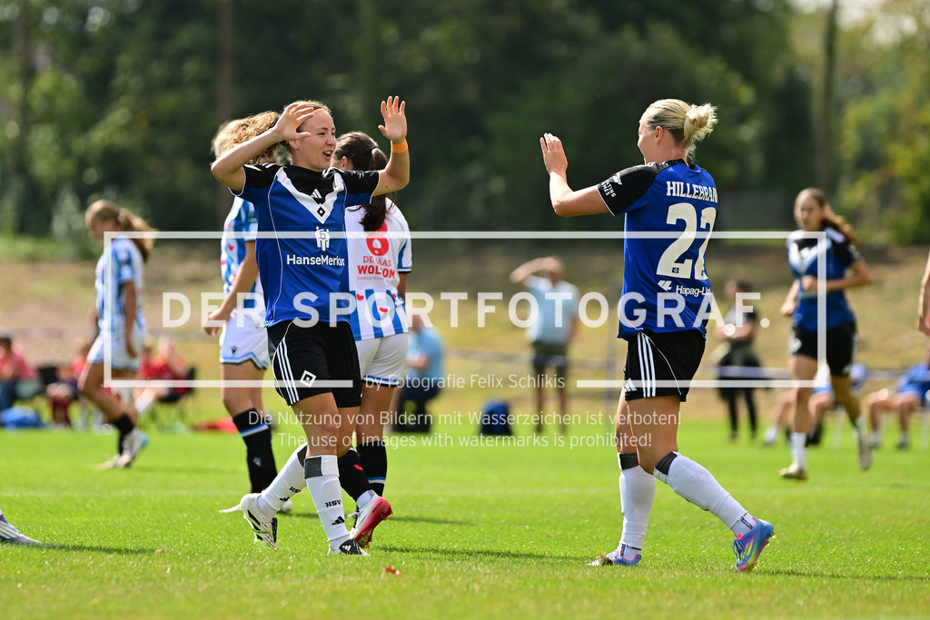 Fußball I Frauen I Saison 2025-2026 I Testspiel I Hamburger SV - SC Heerenveen I 03542 | Der Sportfotograf. - Realisiert mit Pictrs.com