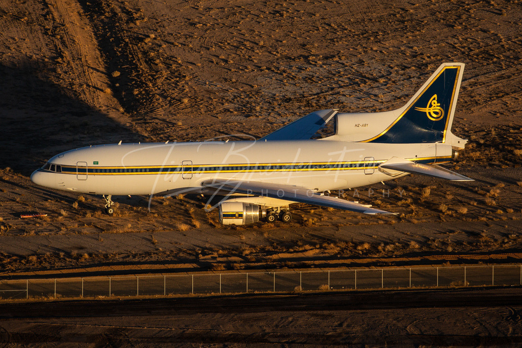 197 | Buy high-quality aviation and travel photography prints by professional photographer Timo Breidenstein. Authentic images, professionally printed, worldwide shipping. - Realisiert mit Pictrs.com