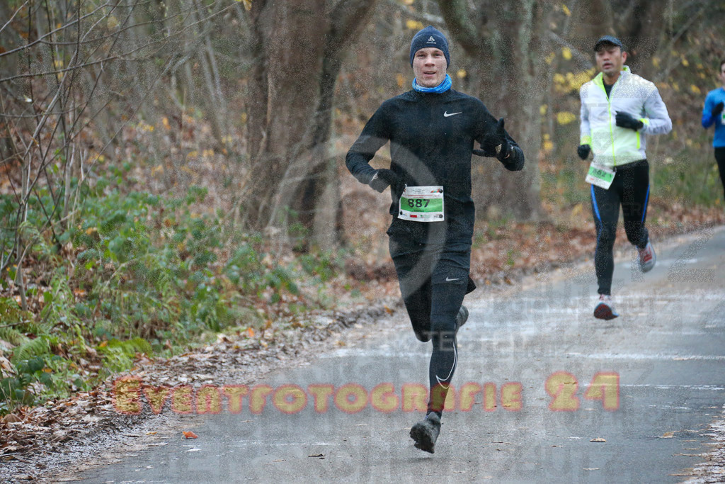 221211_0930_EX1_3528 | Sportfotografie im Rhein-Sieg Kreis, Köln, Bonn, NRW, Rheinland Pfalz, Hessen, etc. Unser Tätigkeitsfeld umfasst den Laufsport vom Volkslauf über den Marathon, Duathlon, Triathon bis zum Ultralauf wie Kölnpfad Ultra oder Schindertrail.