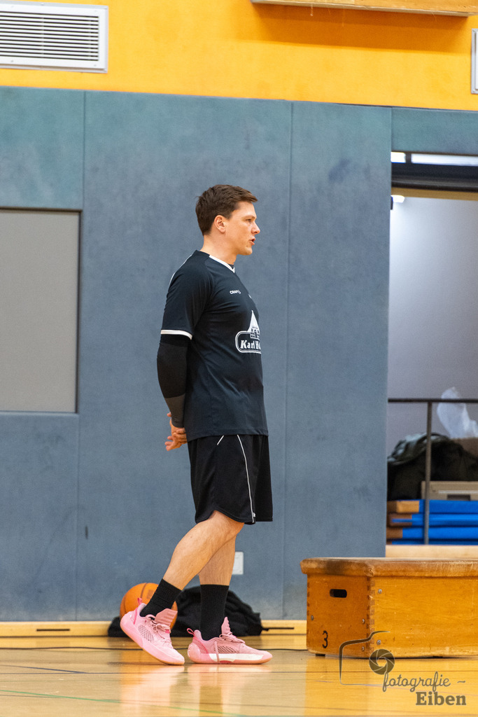 Wattworms Edewecht-Lions Ofenerdiek | Wattworms Edewecht (weiß)-Lions Ofenerdiek (blau) am 22.02.2026 in Edewecht (Heinz-zur-Jührden-Halle); Photo: Philip Eiben 2025 - Realisiert mit Pictrs.com