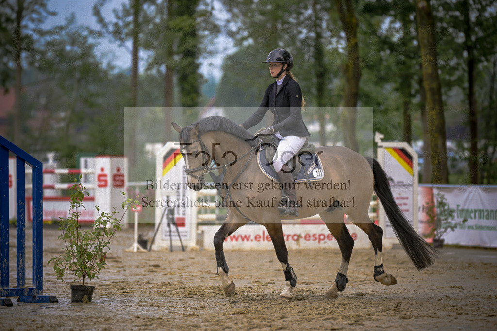 20240505-DOS_7752 | Entdecke hochwertige Reitturnierfotos von Foto Oger. Professionell, emotional und authentisch – jetzt Lieblingsmomente im Shop bestellen.Deutschlandweite Turnierfotografie. - Realisiert mit Pictrs.com