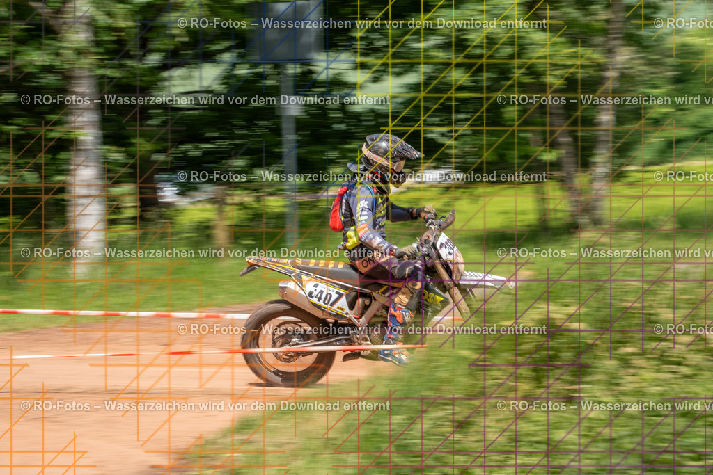Wolfshausen 5 Lauf -611 | Sportfotografie von RO-Fotos: Motorsport, Motocross, Enduro, Laufveranstaltungen und Triathlon. Professionelle Fotos von Sportlern und Events. - Realisiert mit Pictrs.com