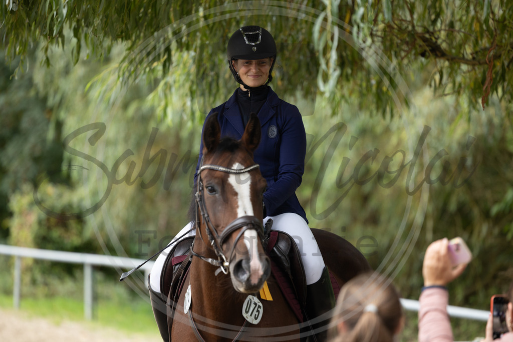 994A2528 | sabrinanicolaifotografie - Realisiert mit Pictrs.com