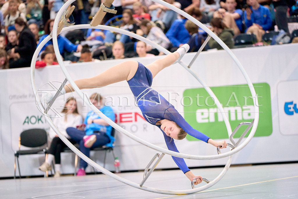 A-DSC02292 | Professionelle Sportfotografie in Hamburg, Schleswig-Holstein und Niedersachsen – spezialisiert auf Rhönrad, Geräteturnen, Leistungsturnen und rhythmische Sportgymnastik. Bundesweite Begleitung von Rhönrad-Events. Jetzt Sport-Fotos - Realisiert mit Pictrs.com