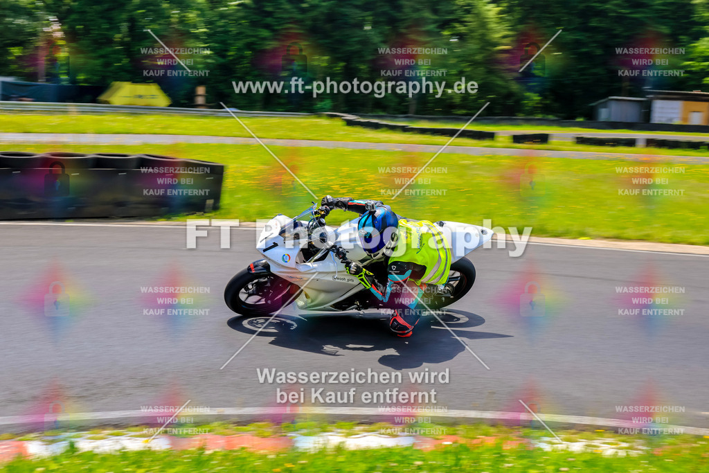 VBK-7979 | Hier findet Ihr Bilder von Touristenfahrten auf der Nürburgring Nordschleife oder von anderen Veranstaltungen die ich besucht habe. Viel Spass beim Durch Schauen 