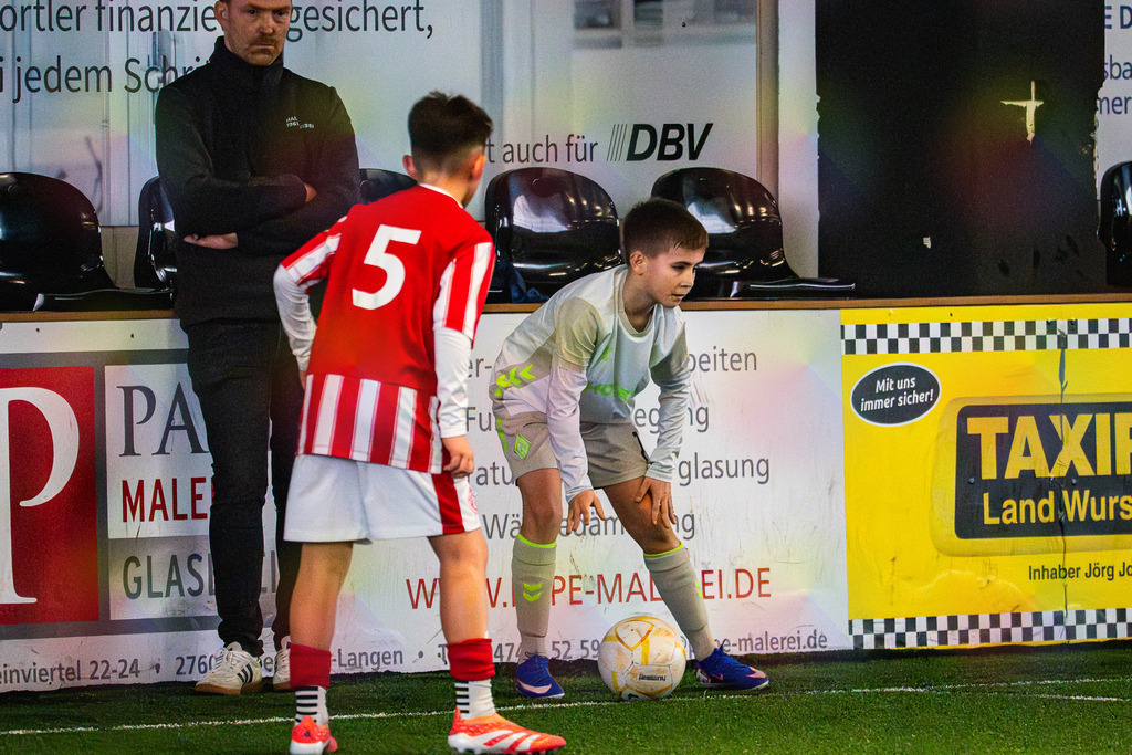 _BLR9127 | Professionelle Fußball- und Sportfotografie. Spielbilder online ansehen und kaufen – Einzelbilder oder komplette Galerien in hoher Qualität. - Realisiert mit Pictrs.com