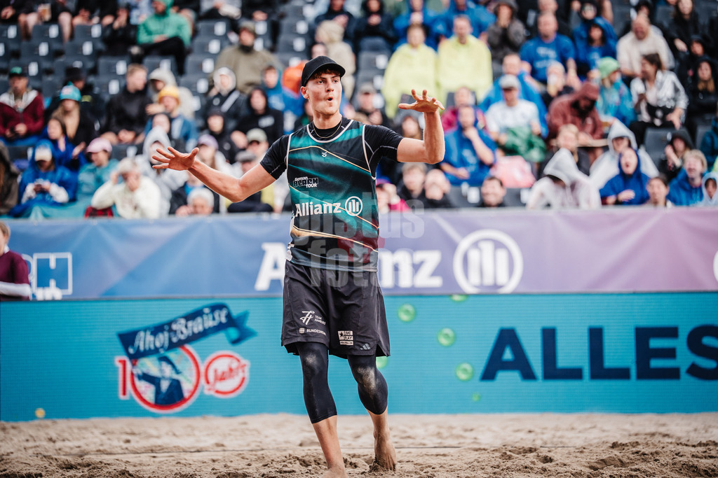 Beachvolleyball | Männer | Deutsche Meisterschaften 2025 Timmendorfer Strand | 05.09.2025 | Max Just jubelt