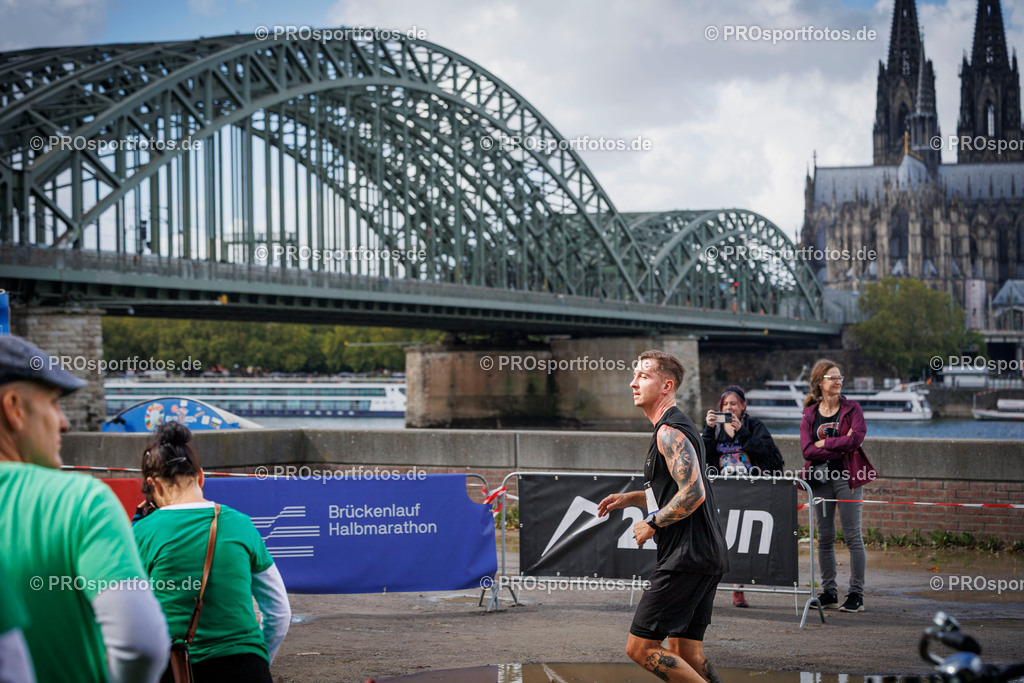 Brückenlauf Halbmarathon des ASV Köln; Köln, 14.09.25 | Impressionen vom Brückenlauf Halbmarathon des ASV Köln am 14.09.25 in Köln (Deutschland). Foto: BEAUTIFUL SPORTS/Bernd Hoffmann